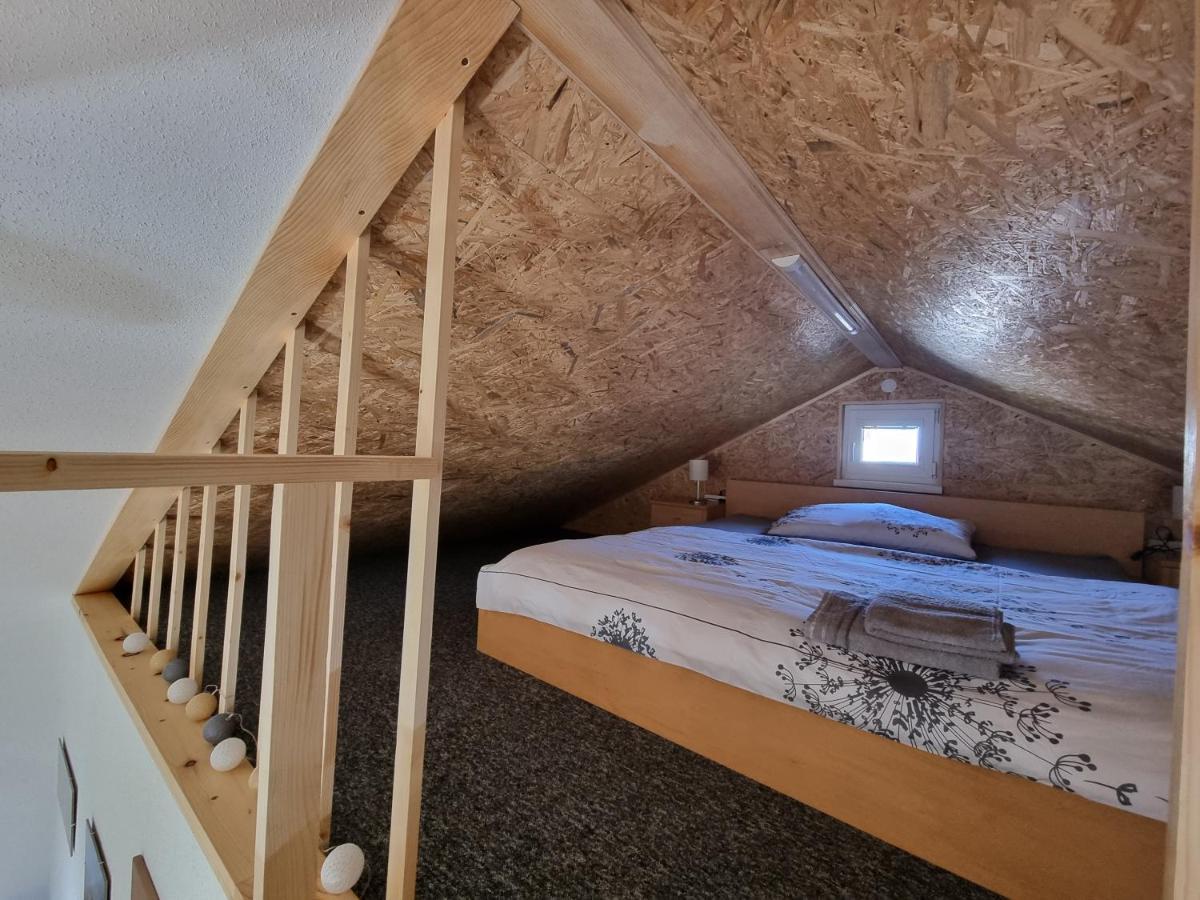 Domcek Pod Orechom Banská Štiavnica Exterior foto